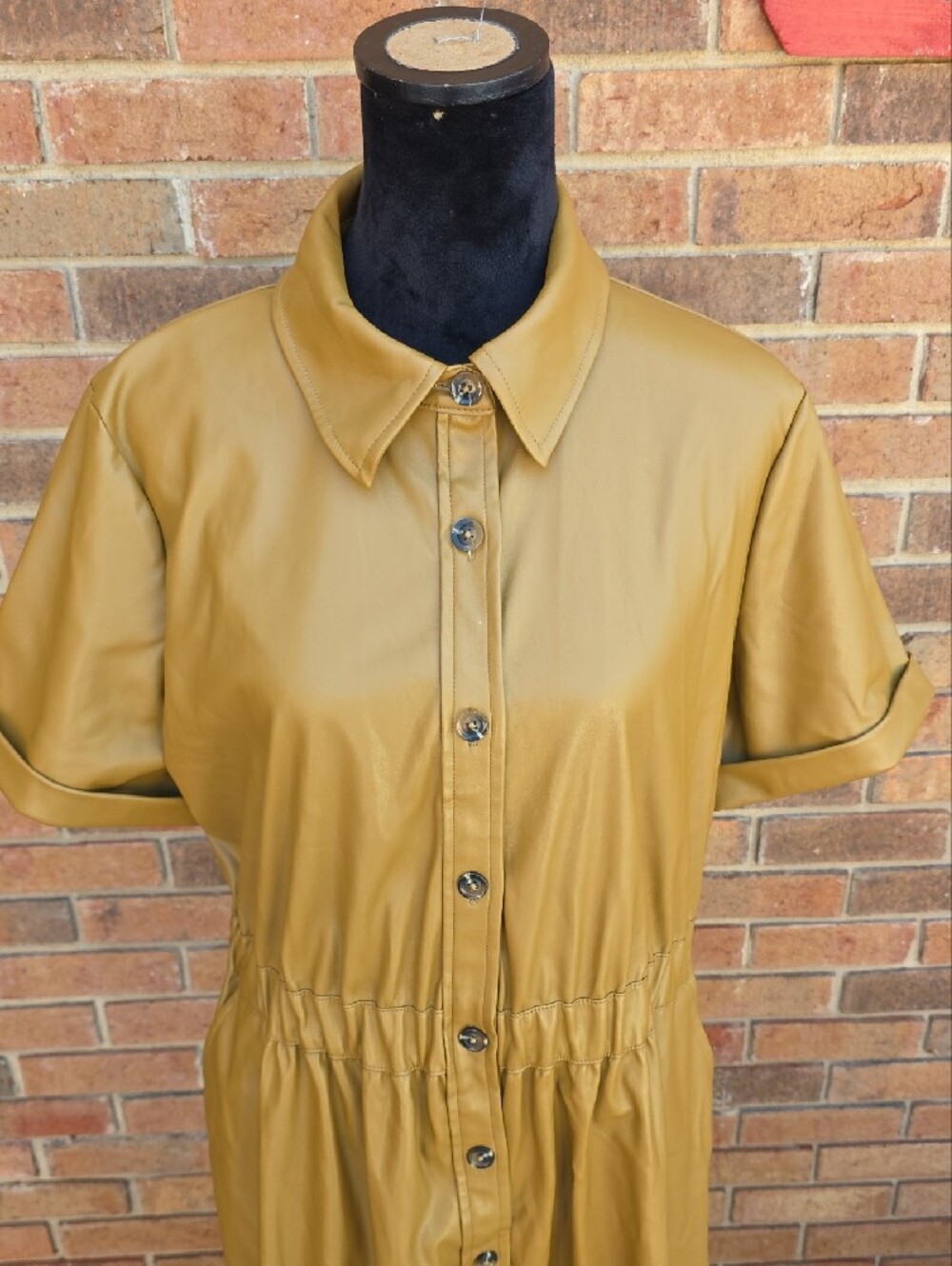 NWOT Who What Wear Faux Leather Button-Front Midi Dress in Tan Size Large - Picture 3 of 9